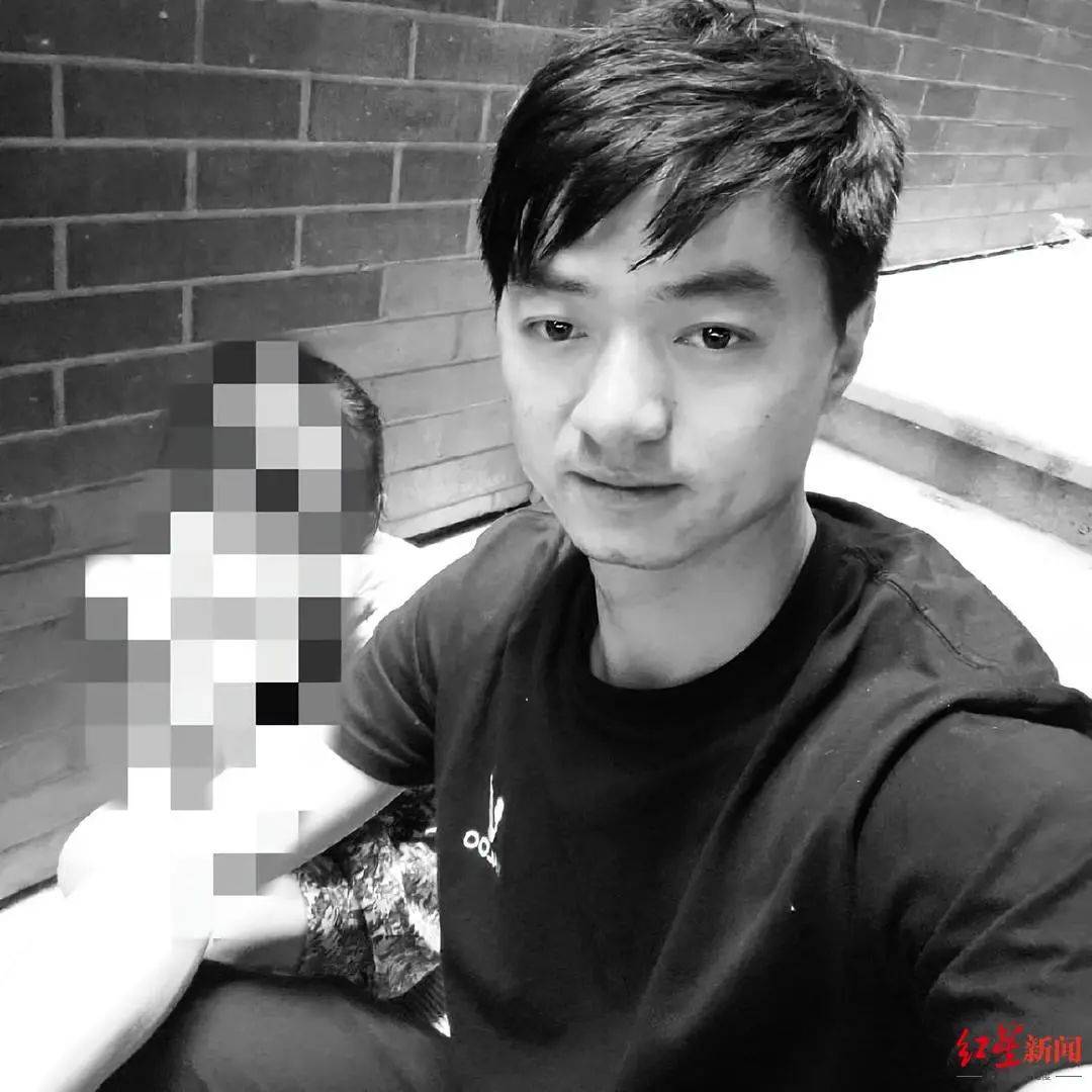 “小杨哥”病逝<strong></p>
<p>国际原油开户</strong>，年仅33岁！