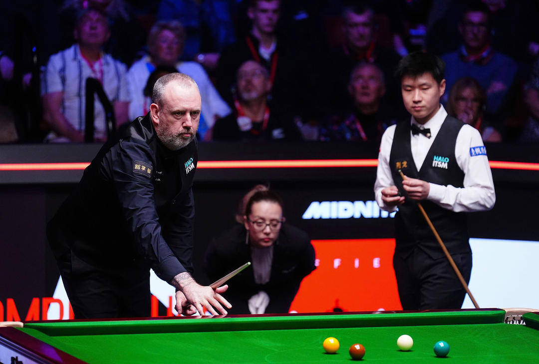 赵心童11:6领先马克·威廉姆斯<strong></p>
<p>一桶原油多少公斤</strong>，墨菲：像90年代的亨德利