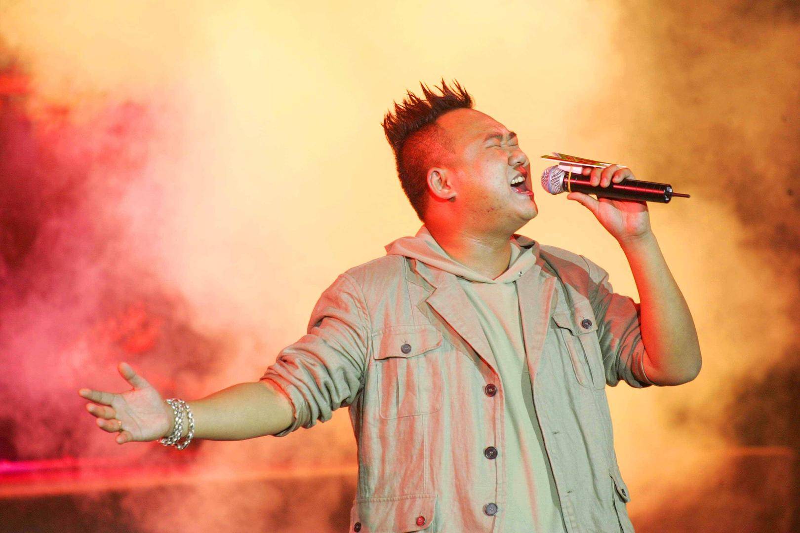 歌手苟伟去世<strong></p>
<p>原油期货交易时间</strong>，本挂号要去医院检查，之前因呼吸问题准备手术