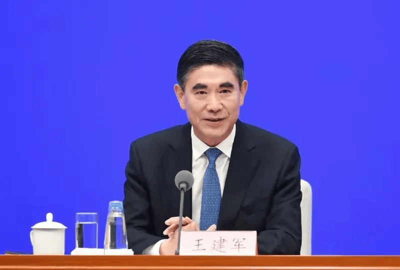 李锦斌、刘家义、刘赐贵、王建军<strong></p>
<p>原油含水分析仪</strong>，已任中央指导组组长