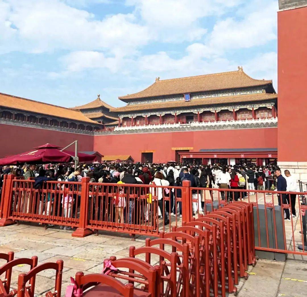 上海囡囡：去了一趟北京<strong></p>
<p>取原油</strong>，忍不住想说说，北京给我的4个印象