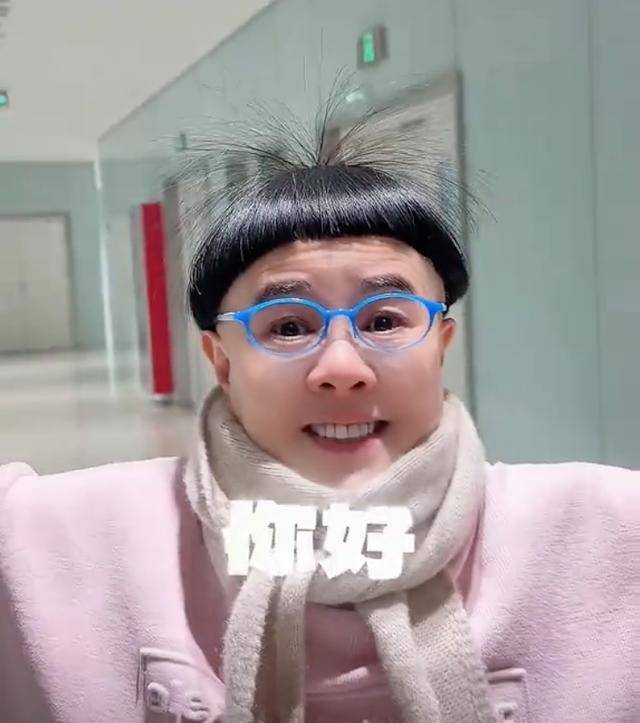 金龟子女儿1分钟视频报价15万！回应“蹭流量”：我妈努力一辈子<strong></p>
<p>原油下载</strong>，不就是让我蹭吗？