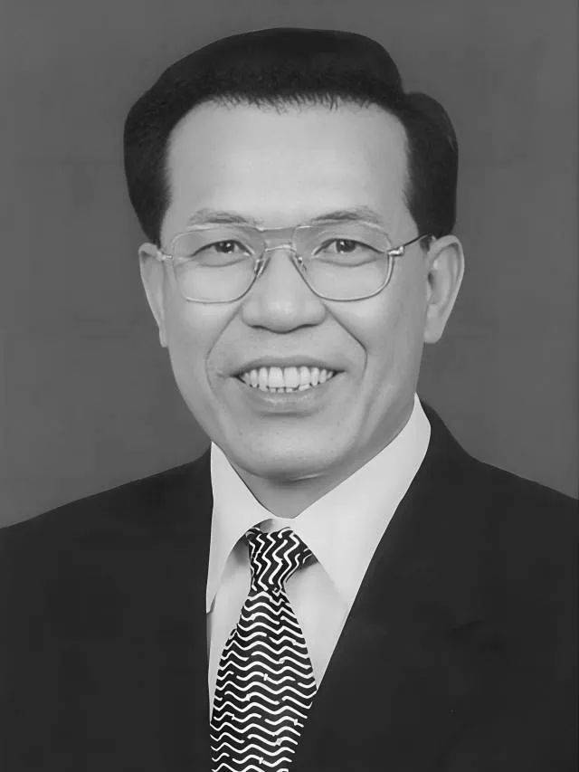 广东省原省长卢瑞华同志逝世