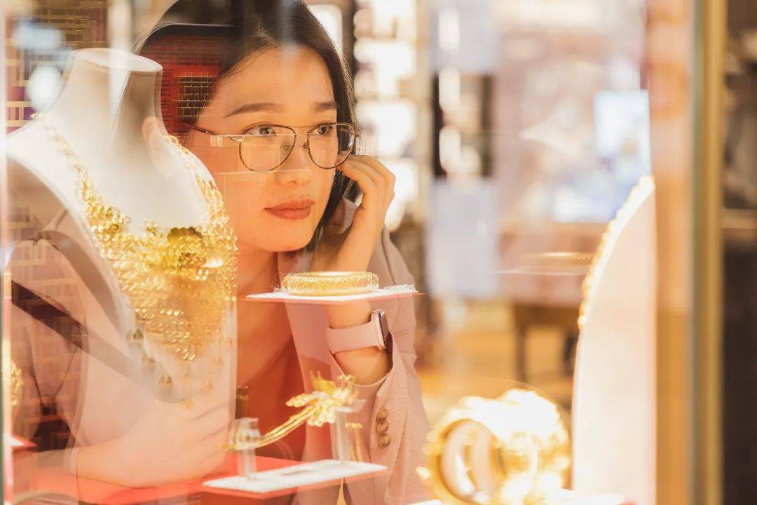 太突然！金价连续大跌，“买个手镯，半个月缩水2000多元<strong></p>
<p>原油交割</strong>。”