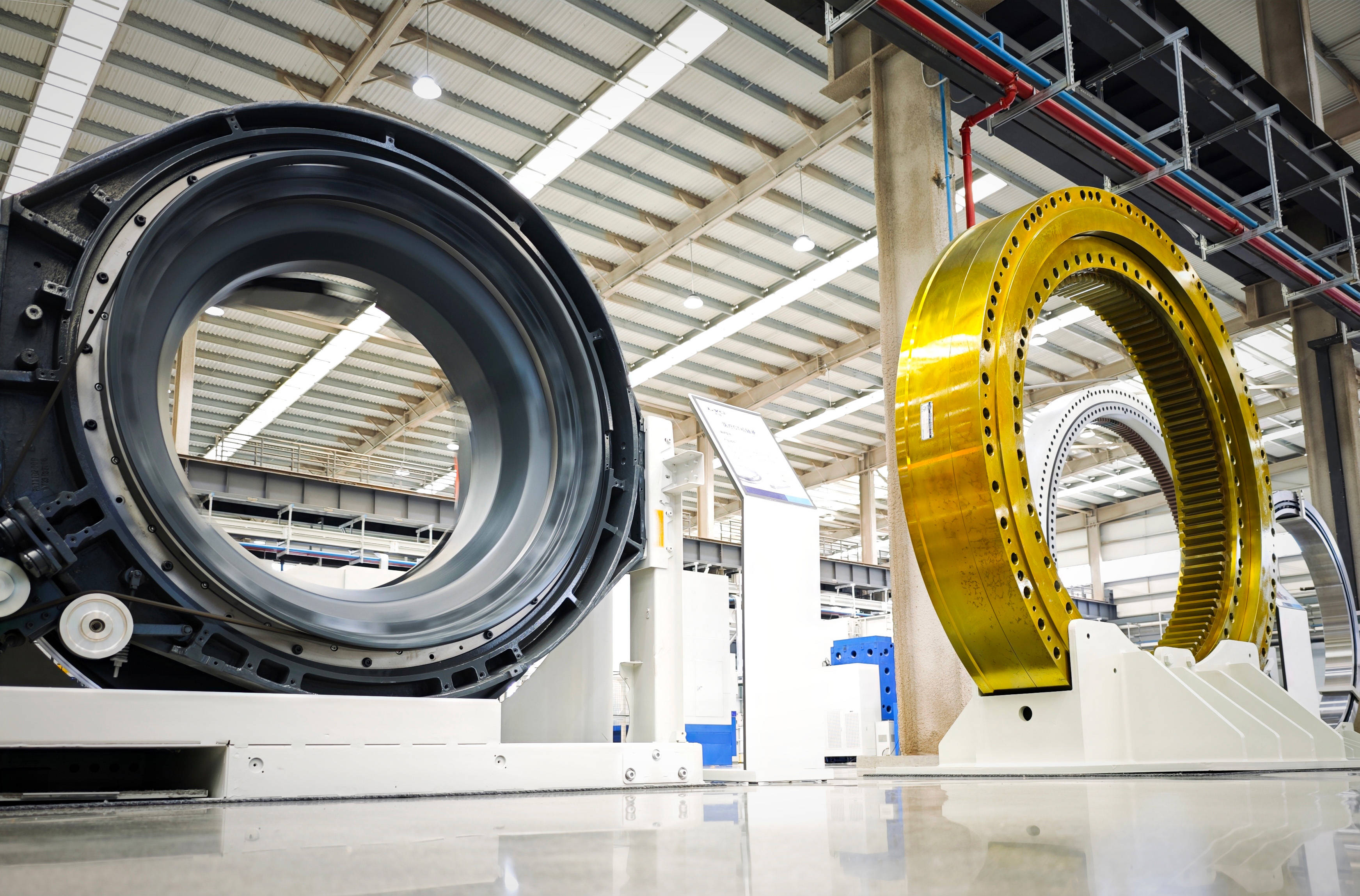 第1视点丨跟随总书记走进洛阳轴承集团 <strong></p>
<p>柴原油</strong>了解先进制造业发展