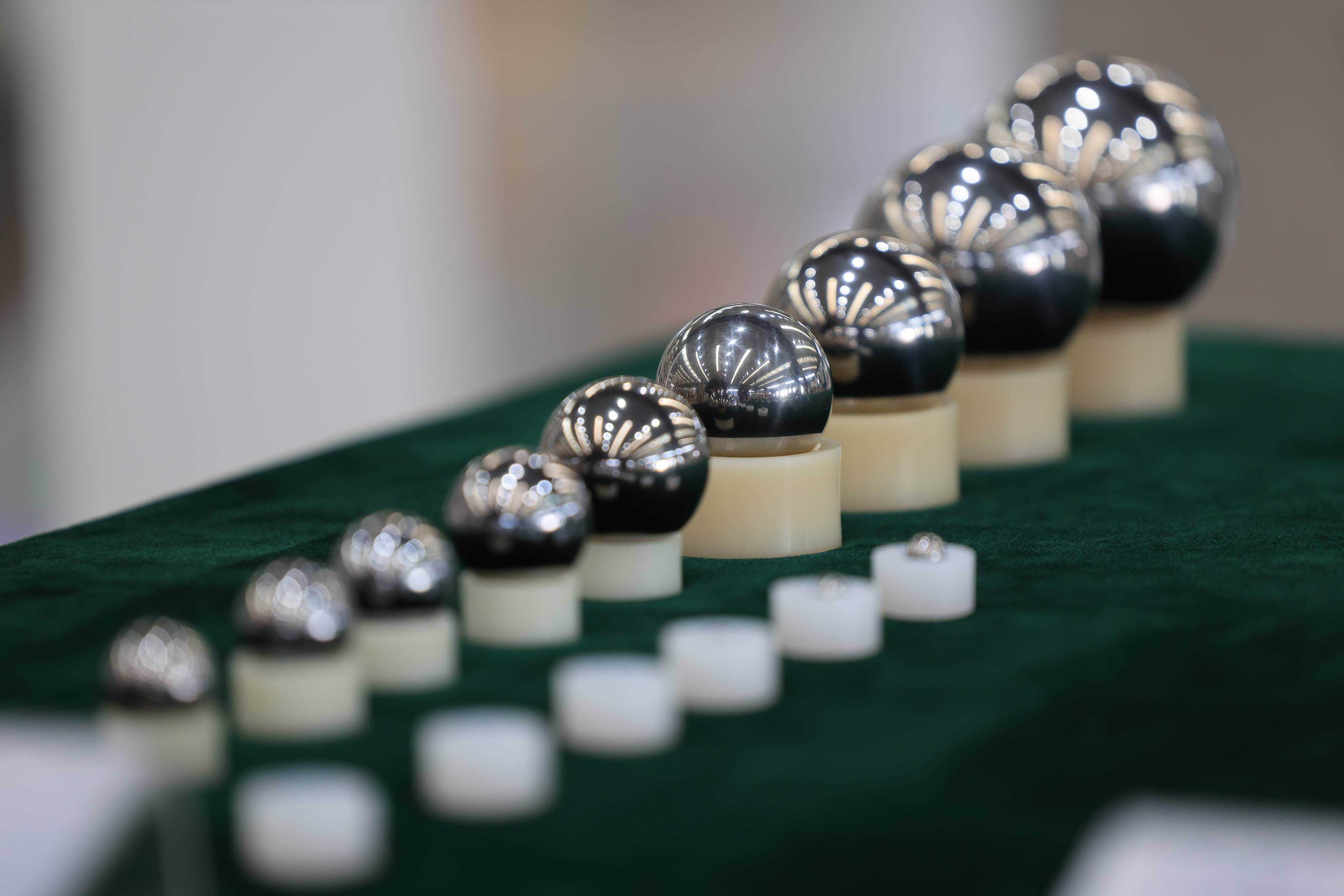 第1视点丨跟随总书记走进洛阳轴承集团 <strong></p>
<p>柴原油</strong>了解先进制造业发展