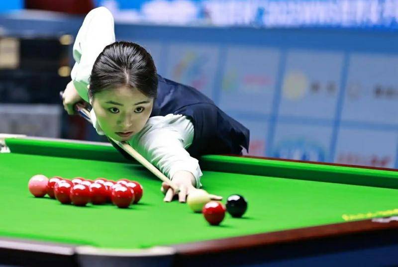 女子斯诺克世锦赛｜白雨露三年三进决赛 离卫冕一步之遥