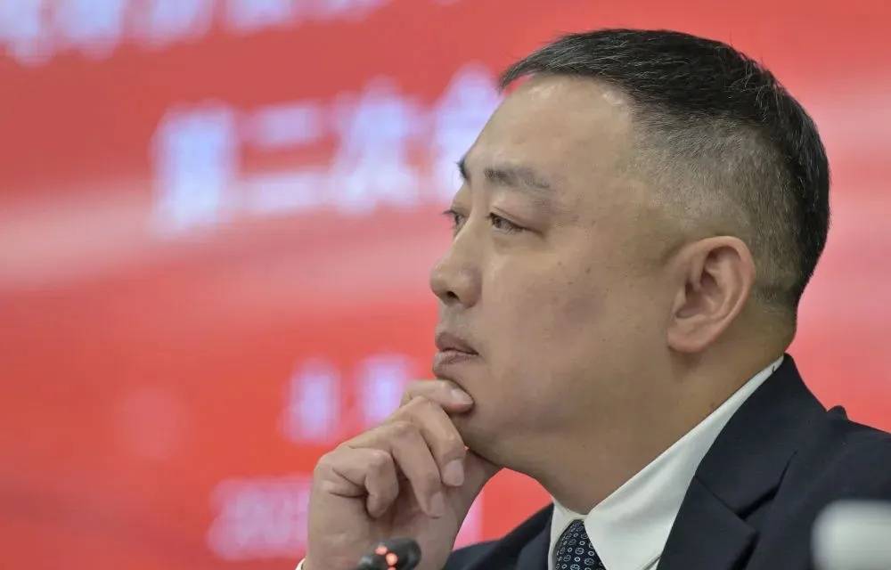 刘国梁竞选国际乒联执委<strong></p>
<p>步原油</strong>，曾和国乒一起获得111次世界冠军