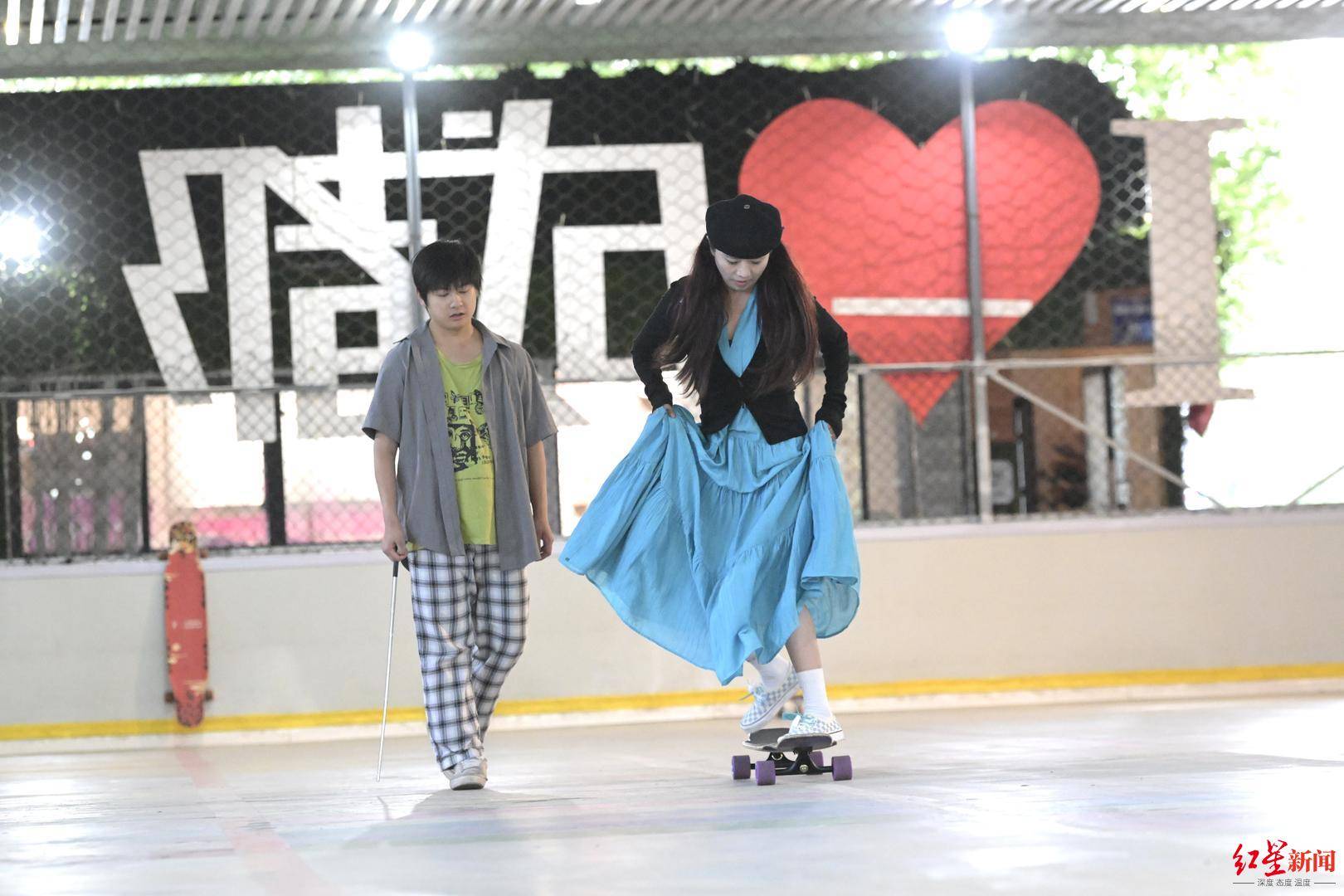 50岁刘阿姨在成都逆风翻盘：从多次病危<strong></p>
<p>原油最新走势</strong>，到滑板“少女”