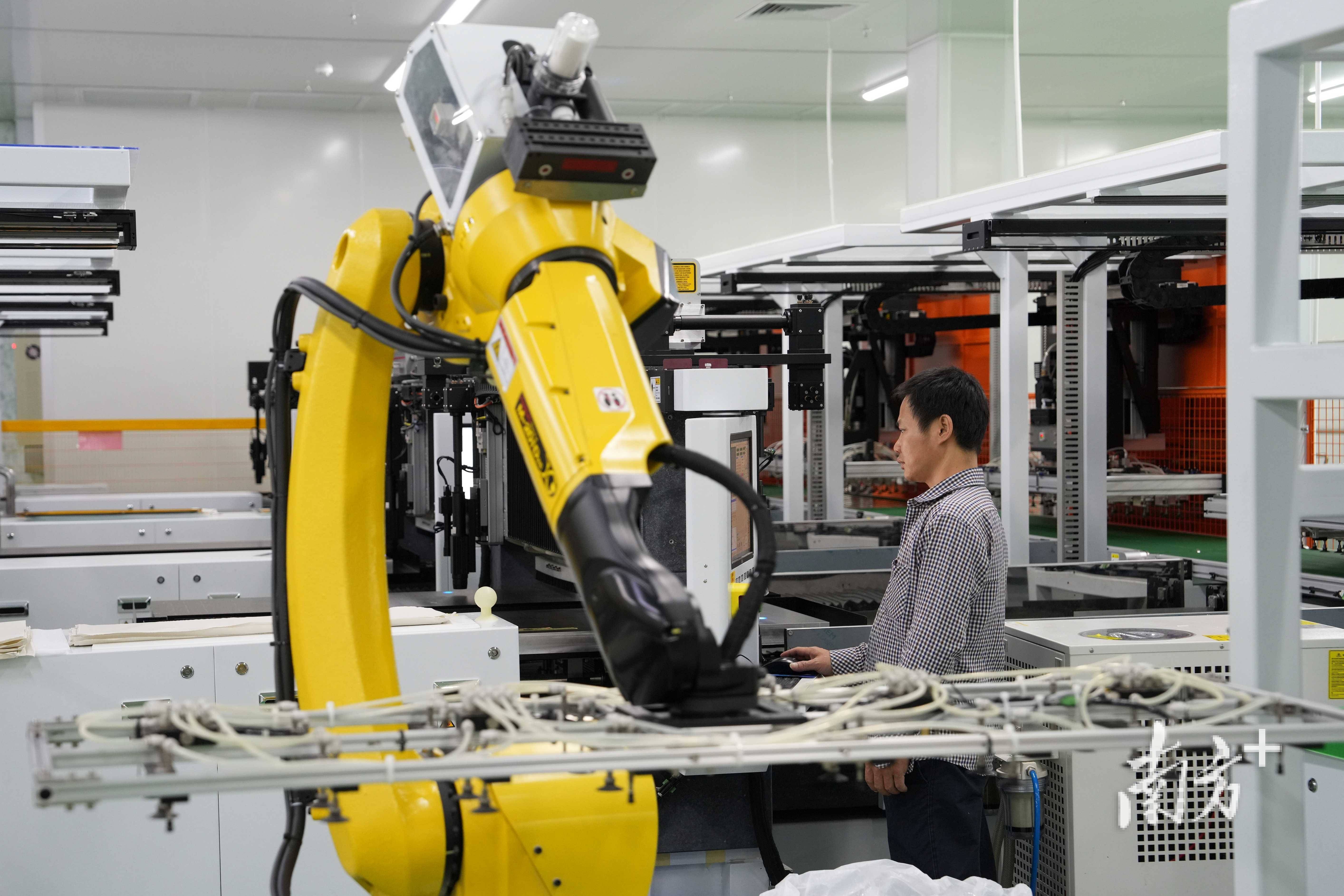 带来30%订单增长<strong></p>
<p>原油最新走势</strong>！广东“链式改造”又上线哪些新玩法？