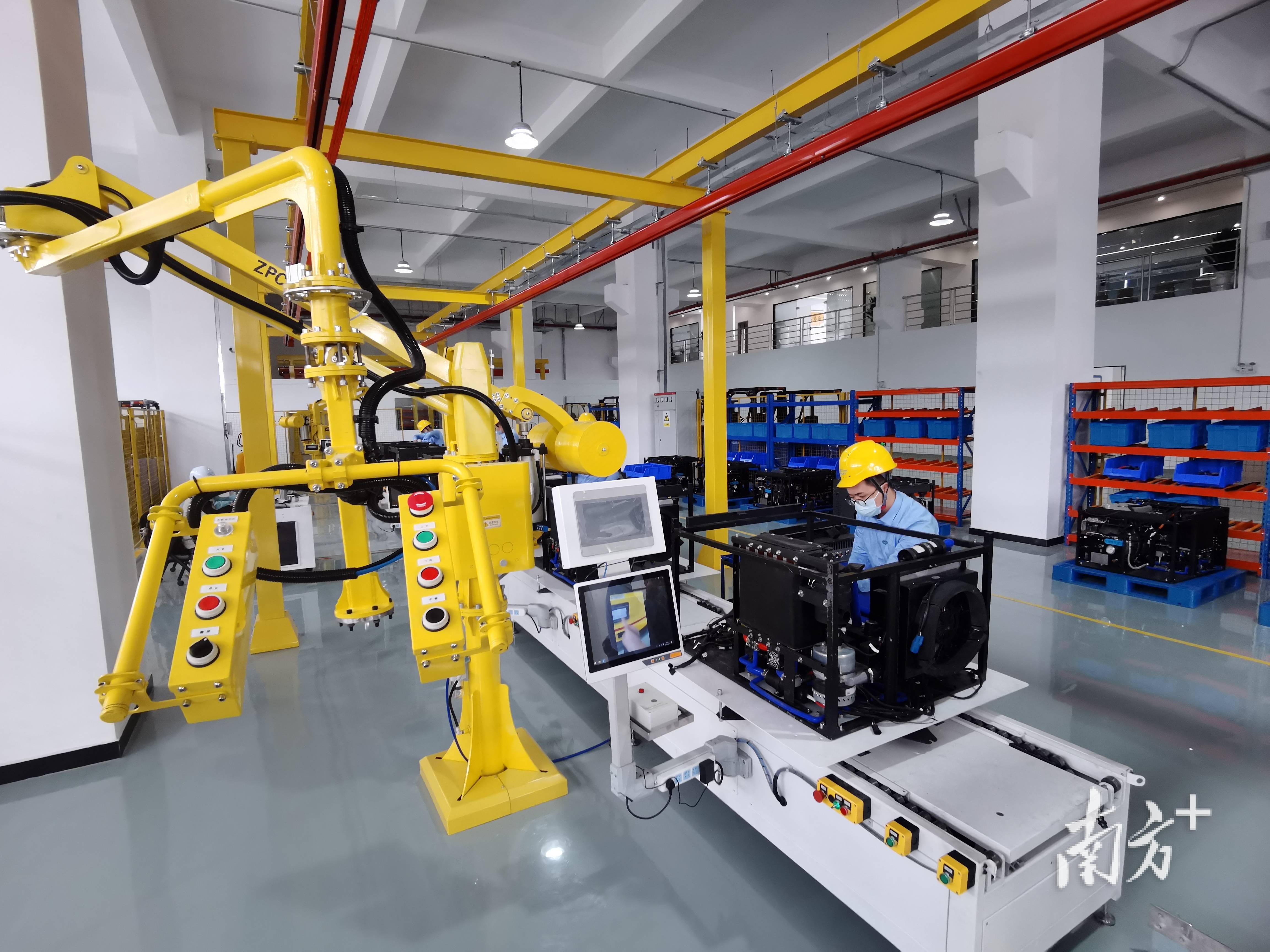 带来30%订单增长<strong></p>
<p>原油最新走势</strong>！广东“链式改造”又上线哪些新玩法？