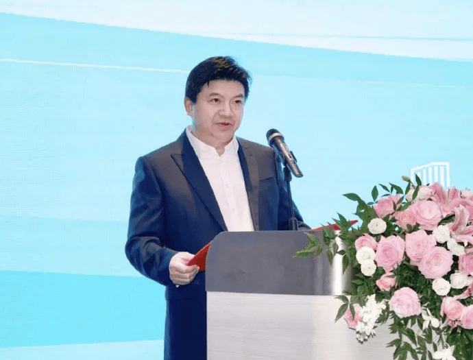 邱继兴职务信息被官网撤下<strong></p>
<p>国际原油价格今日</strong>，曾任湖南机场集团董事长，涉性侵被刑拘