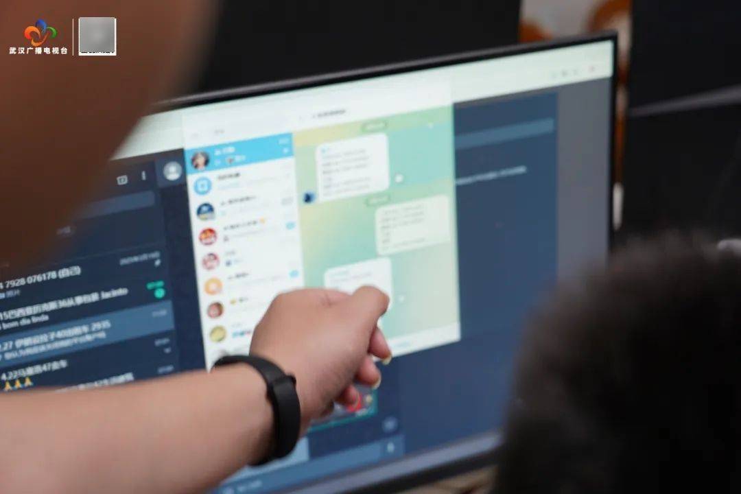 雷霆出击<strong></p>
<p>原油招聘</strong>！武汉警方一举抓获32名“白富美”