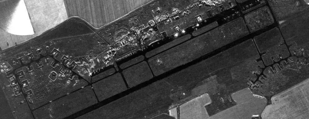 卫星图曝光<strong></p>
<p>原油招聘</strong>！“多架图-95被摧毁”