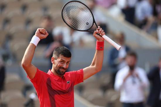 法网综合：焦科维奇达成百胜里程碑 女单赛场爆出大冷门