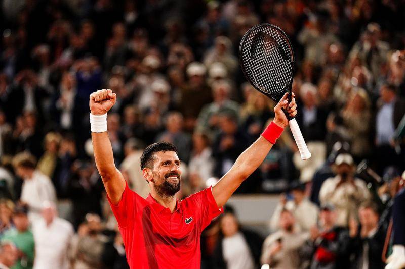 法网｜赛后累到坐着受访 德约仍然期待约战辛纳