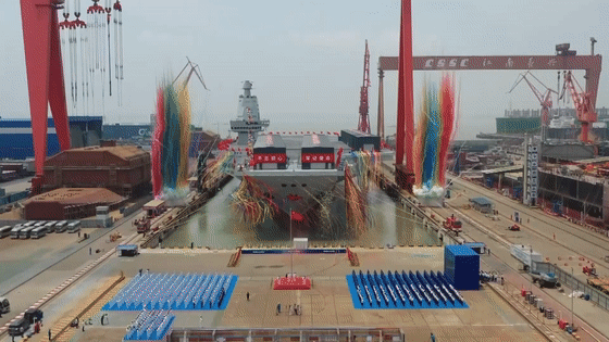 福建舰将迎重要纪念日<strong></p>
<p>世界原油期货</strong>，成长印迹一文回顾