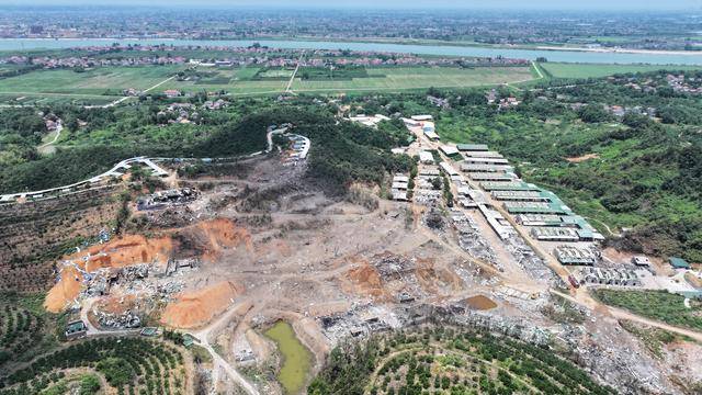 屡屡违规为何“带病经营”<strong></p>
<p>原油期货最新价格</strong>？湖南临澧烟花厂爆炸事故追踪