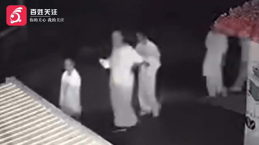 凌晨4点50余人穿白衣夜行？有网友称“吓得不轻”<strong></p>
<p>今天国际原油</strong>，官方回应