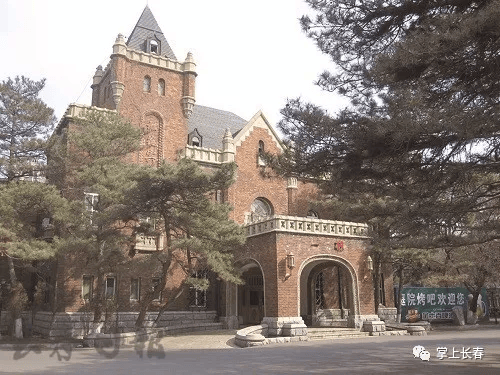 “能不吊顶就不吊顶<strong></p>
<p>原油代码</strong>，能不贴砖就不贴砖”，吉林省委书记调研历史建筑修缮