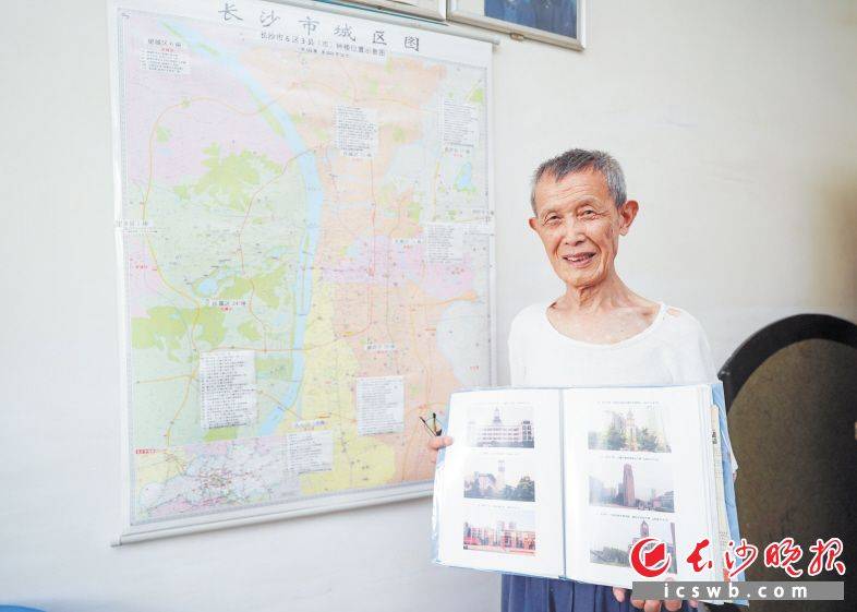 一见“钟”情<strong></p>
<p>原油期货交易所</strong>！88岁的朱元亮12年来把长沙多处钟楼一一拍照