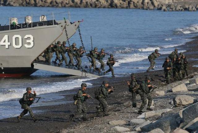 台军“汉光”军演启动<strong></p>
<p>b原油</strong>，滩头打不赢解放军，准备退到山沟里打游击