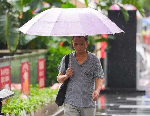 广东局地“倒水”近200毫米！台风“丹娜丝”已停编<strong></p>
<p>b原油</strong>，仍有暴雨+大风