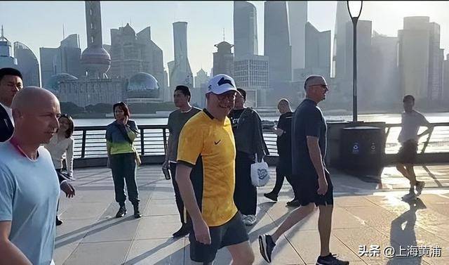 澳大利亚总理抵沪再次漫步外滩<strong></p>
<p>美原油交易时间</strong>，旁边还有上海球迷“老熟人”，你偶遇了吗？