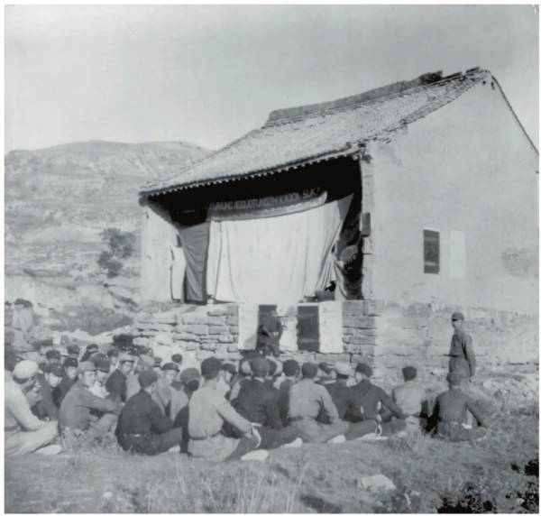 王立华：为什么毛泽东率领的红军不可征服<strong></p>
<p>美国期货原油行情</strong>？斯诺的观察说明了一切