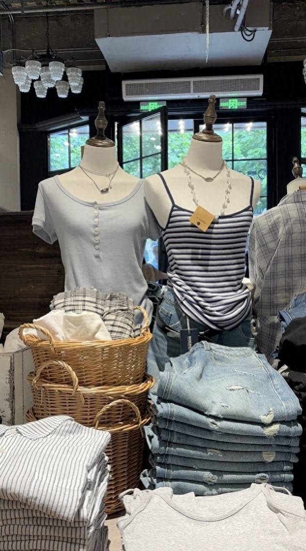 多家网红女装尺码竟比童装小<strong></p>
<p>美国期货原油行情</strong>，4位女生试着试着心态“崩了”