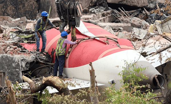 美媒：印航黑匣子录音显示<strong></p>
<p>美国期货原油行情</strong>，机长亲手关闭燃油开关或直接导致坠机