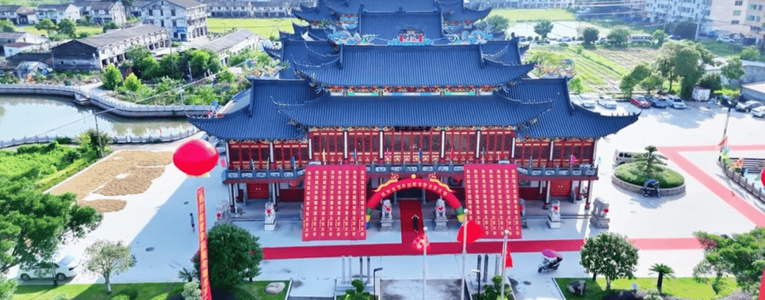 温州一李姓孩子考上北大<strong></p>
<p>东方财富网原油</strong>，当地在李氏宗祠大办仪式，还“惊动了宗族长老”，当地回应