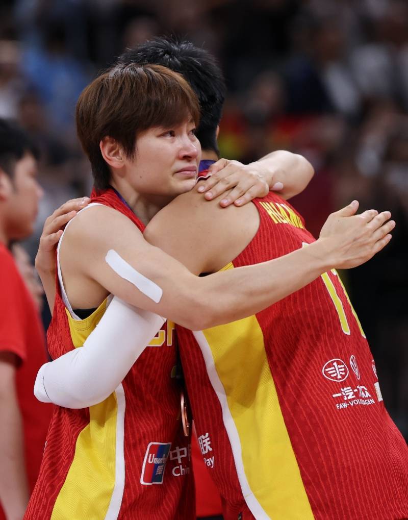 杨舒予谈落泪：和姐姐们最后一次打亚洲杯<strong></p>
<p>东方财富网原油</strong>，人生总要有点挑战