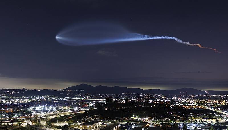 白宫审查马斯克公司的政府合同<strong></p>
<p>东方财富网原油</strong>，发现SpaceX几乎不可替代