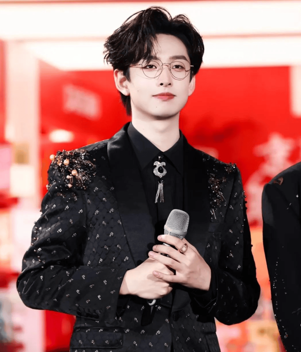 女演员自曝患精神疾病<strong></p>
<p>东方财富网原油</strong>，“不想让所有人都来可怜我”