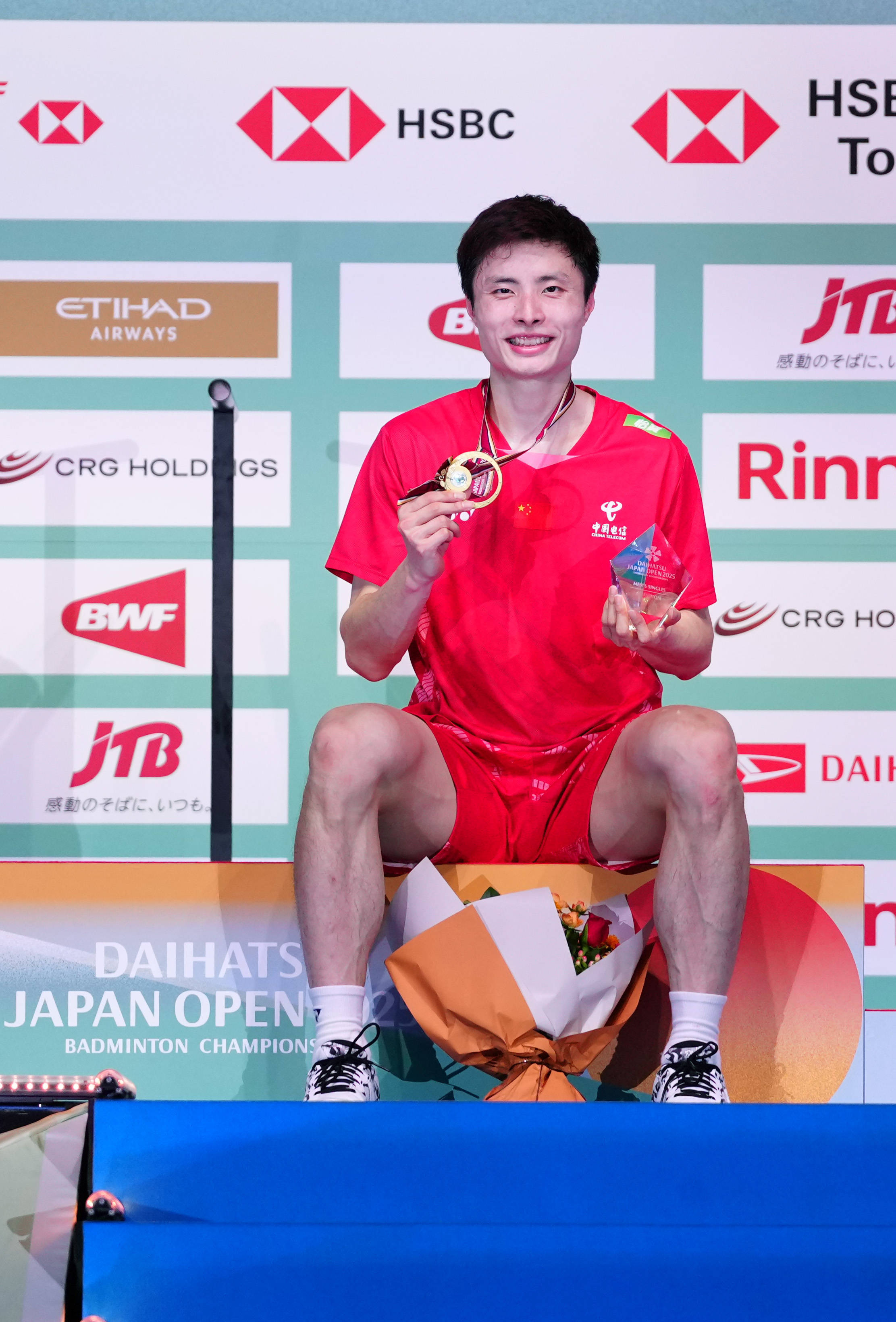 （体育）羽毛球——日本公开赛：石宇奇夺得男单冠军