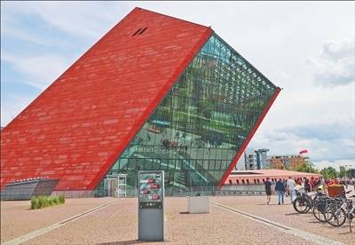 “不能忘记中国为世界反法西斯战争胜利作出的贡献”（伟大胜利·历史贡献）