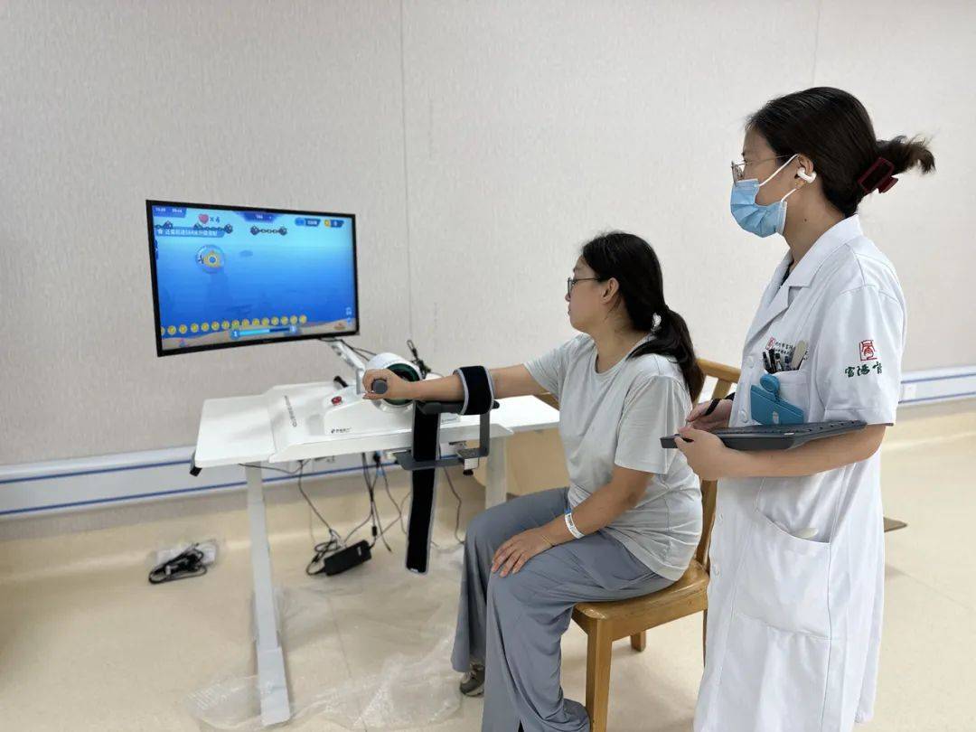 杭州32岁小伙每天打篮球到深夜<strong></p>
<p>新浪原油价格</strong>，一查“韧带撕裂”！近期多人中招