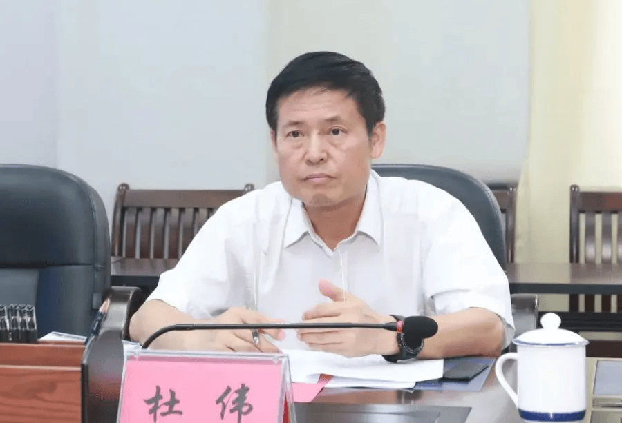 中央巡视期间<strong></p>
<p>原油投资技巧</strong>，他被查！