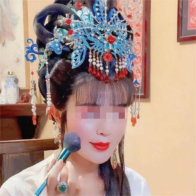 转账200万元仍被杀害<strong></p>
<p>原油投资技巧</strong>！网红罗大美被害案一审再次开庭