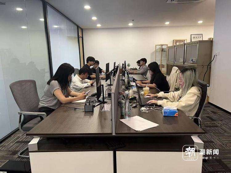 每天30元<strong></p>
<p>原油投资技巧</strong>，付费过上“朝九晚五”的职场生活，杭州有家“假装上班无限公司”