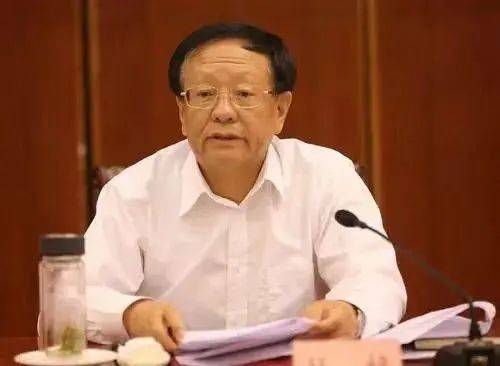 受贿8191万余元<strong></p>
<p>原油投资技巧</strong>，70岁副部级“老虎”杜梓一审被判15年