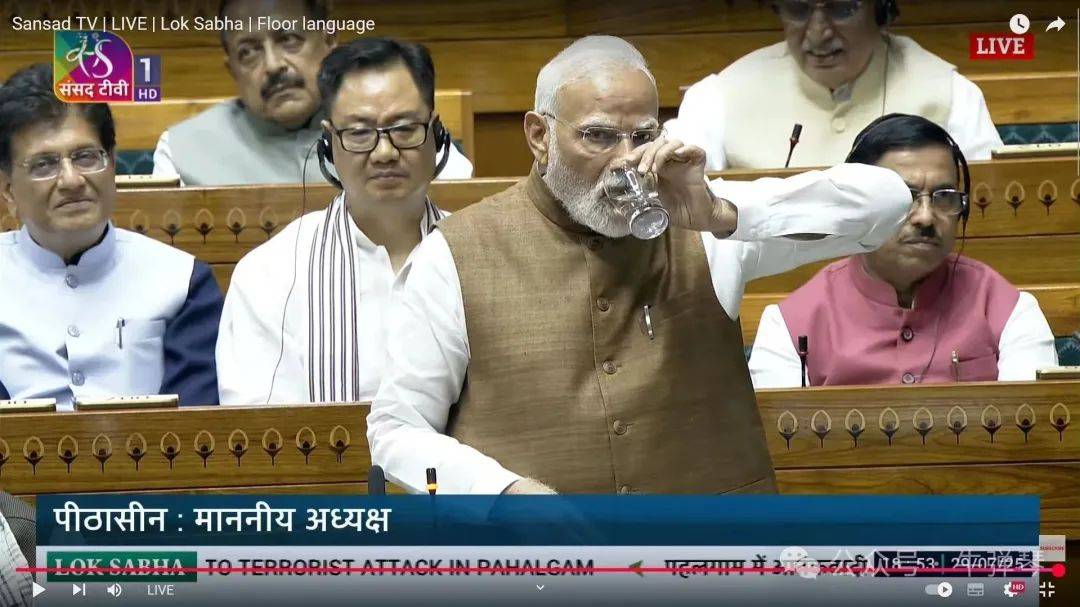 印度人的怒火<strong></p>
<p>正规交易原油平台</strong>，正在熊熊燃烧