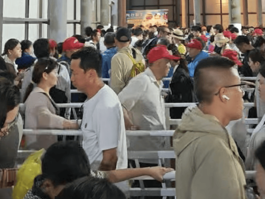 内蒙古遇1959年来最强降水<strong></p>
<p>正规交易原油平台</strong>，有游客滞留沙漠近三小时