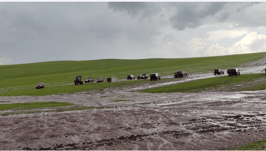 内蒙古遇1959年来最强降水<strong></p>
<p>正规交易原油平台</strong>，有游客滞留沙漠近三小时