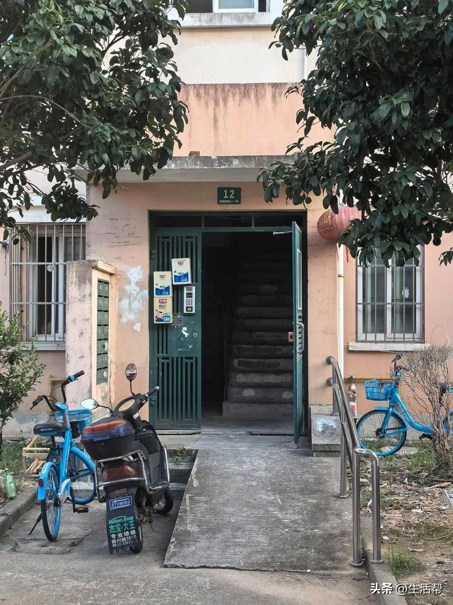 上海多个小区1700多个门禁集体失效<strong></p>
<p>一吨原油价格</strong>，居民炸锅：“太不安心了……”官方最新回应