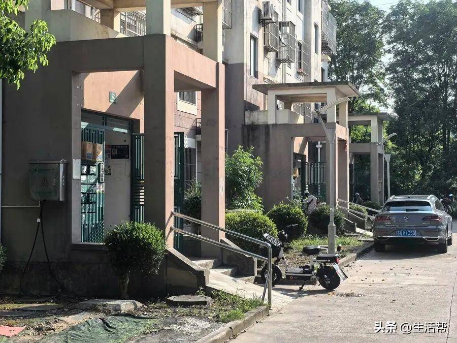 上海多个小区1700多个门禁集体失效<strong></p>
<p>一吨原油价格</strong>，居民炸锅：“太不安心了……”官方最新回应