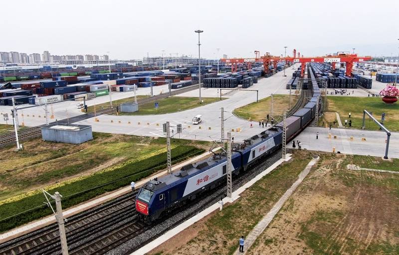 中国物流版图“西拓”<strong></p>
<p>原油实时行情走势</strong>，又一个新枢纽诞生了？