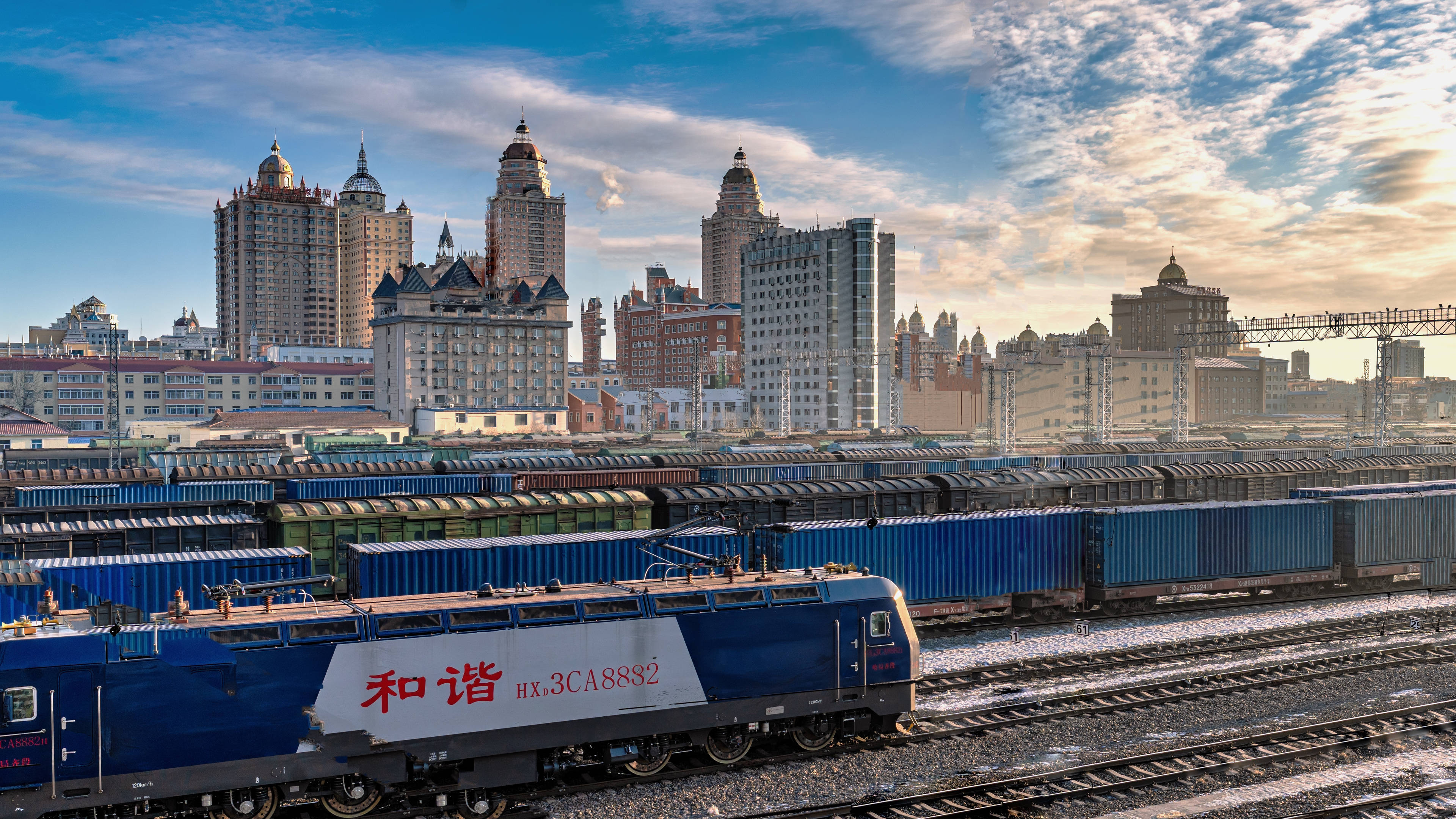 中国物流版图“西拓”<strong></p>
<p>原油实时行情走势</strong>，又一个新枢纽诞生了？