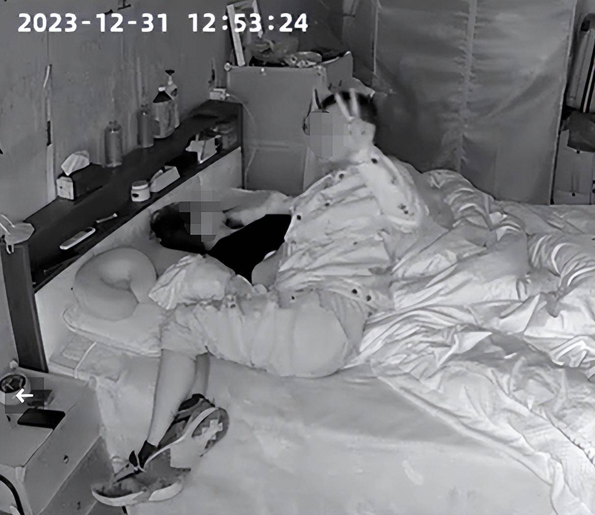 “儿子备考的大学需政审<strong></p>
<p>原油模拟</strong>，母亲怕影响孩子默默忍受家暴”？当事女子回应：事实有出入